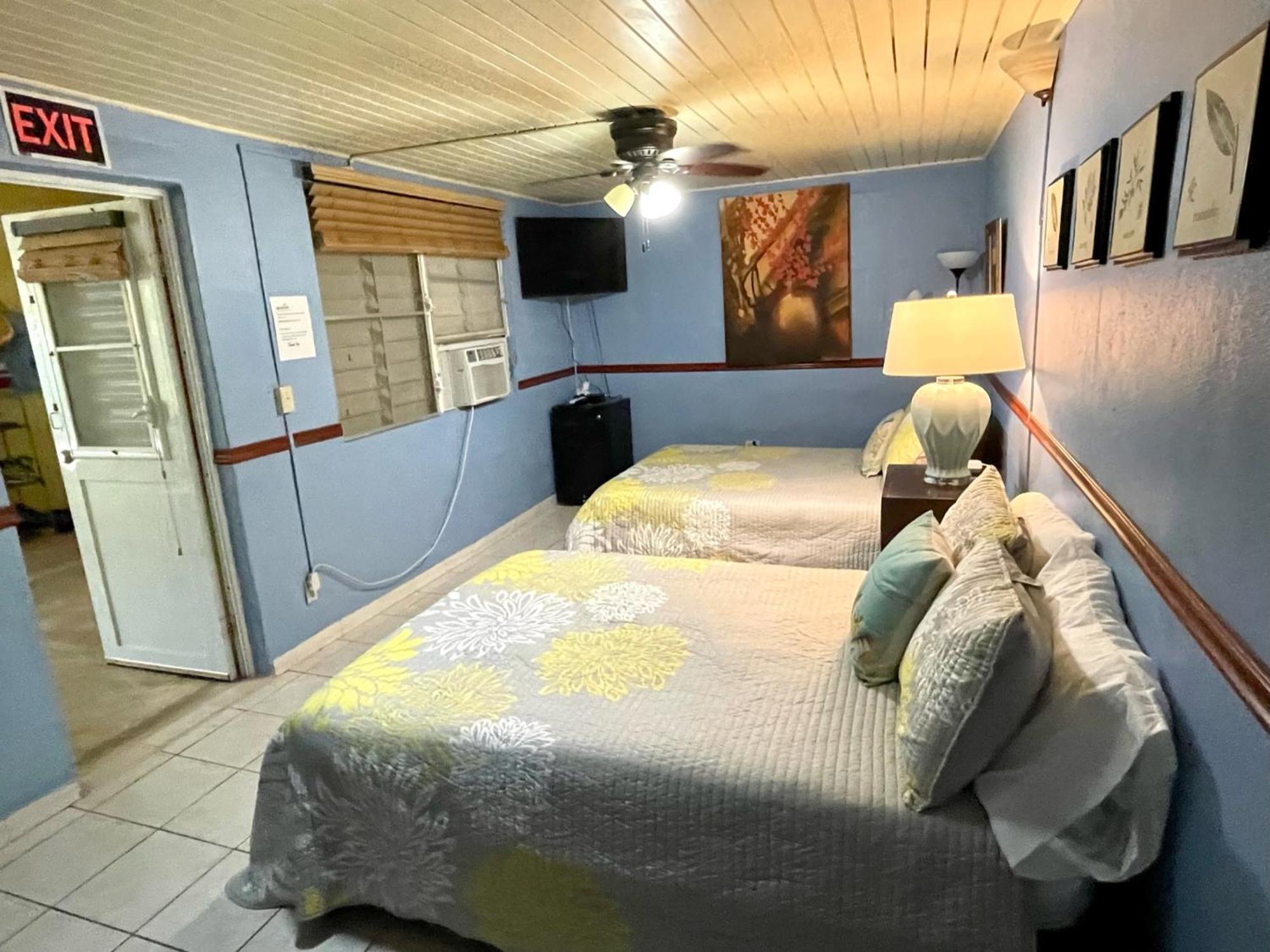 Esperanza Inn Guesthouse (Adults Only) Βιέκες Δωμάτιο φωτογραφία