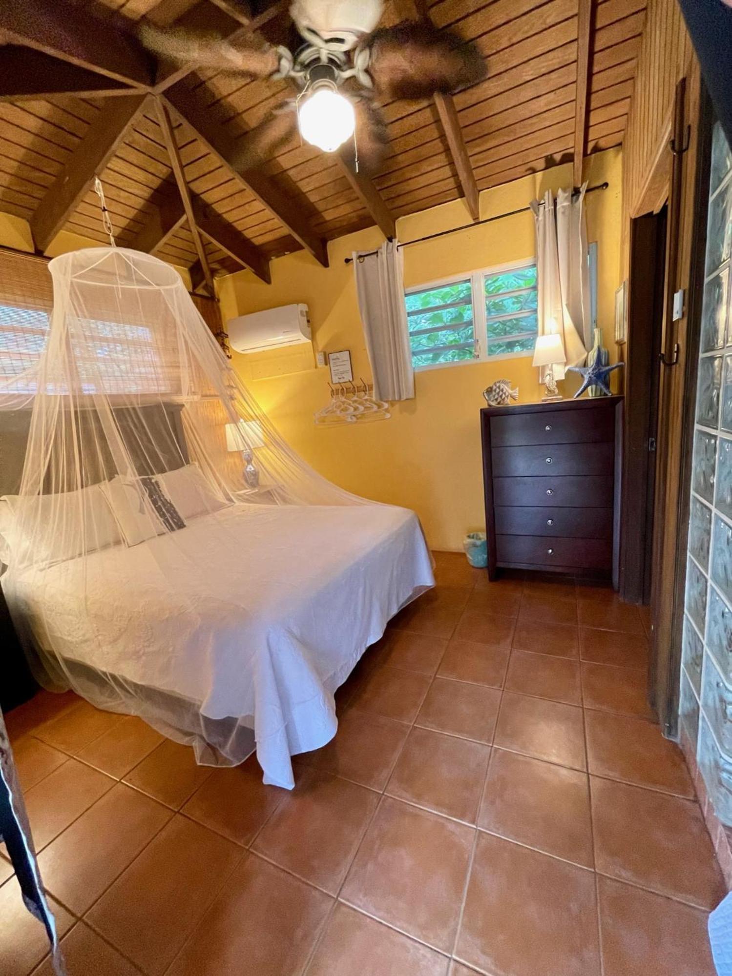 Esperanza Inn Guesthouse (Adults Only) Βιέκες Δωμάτιο φωτογραφία